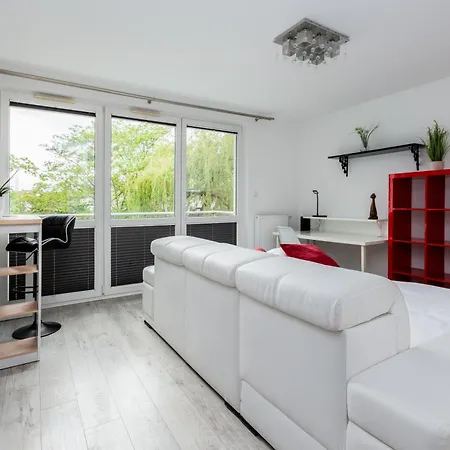 Malczewskiego Chic By Bookinghost *