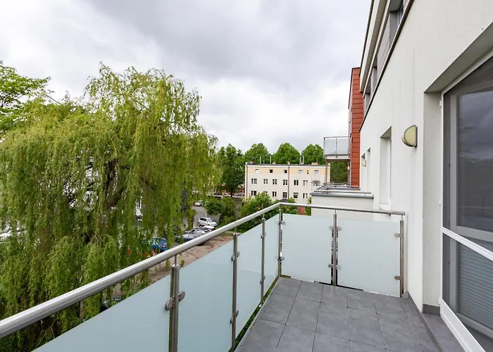 Malczewskiego Chic By Bookinghost *